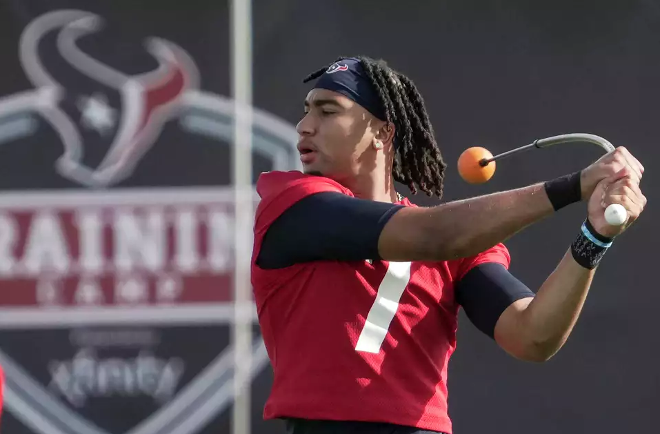 Texans' C.J. Stroud's trainers explain purpose of QB's unusual pregame warmup routine